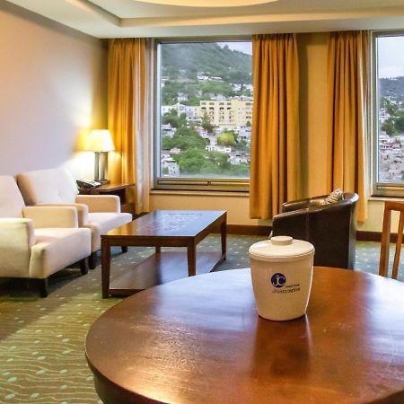 Hotel Plaza Juan Carlos 테구시갈파 외부 사진