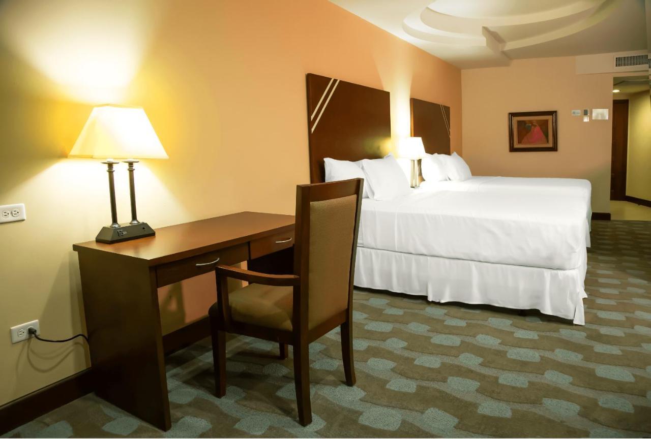 Hotel Plaza Juan Carlos 테구시갈파 외부 사진