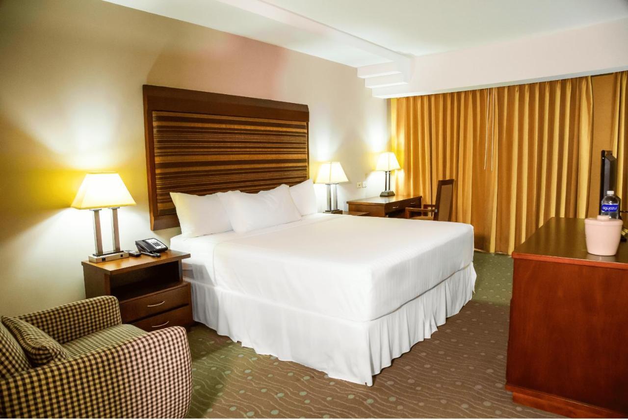 Hotel Plaza Juan Carlos 테구시갈파 외부 사진