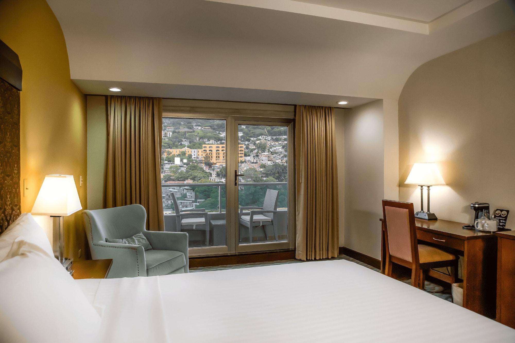 Hotel Plaza Juan Carlos 테구시갈파 외부 사진